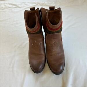 BORN MOE3 Western Boots